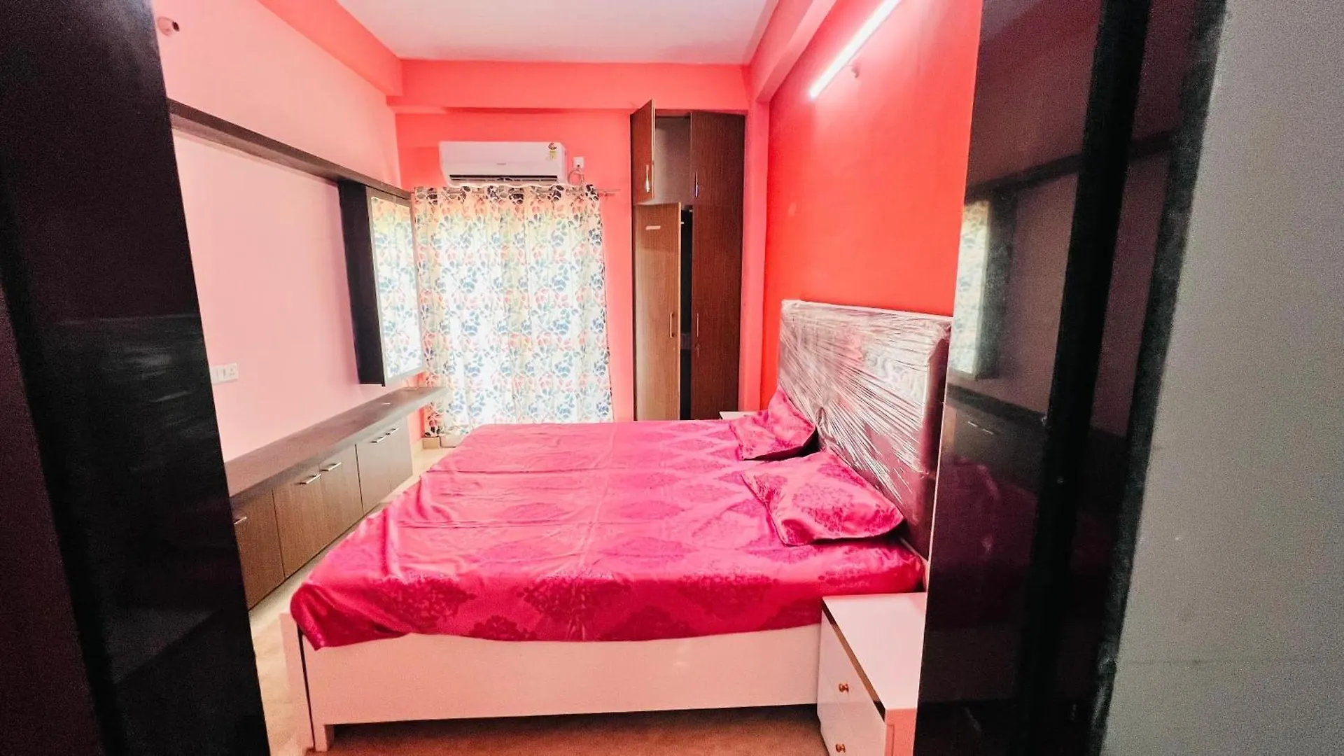 Indu Resid Apartman Váránaszi